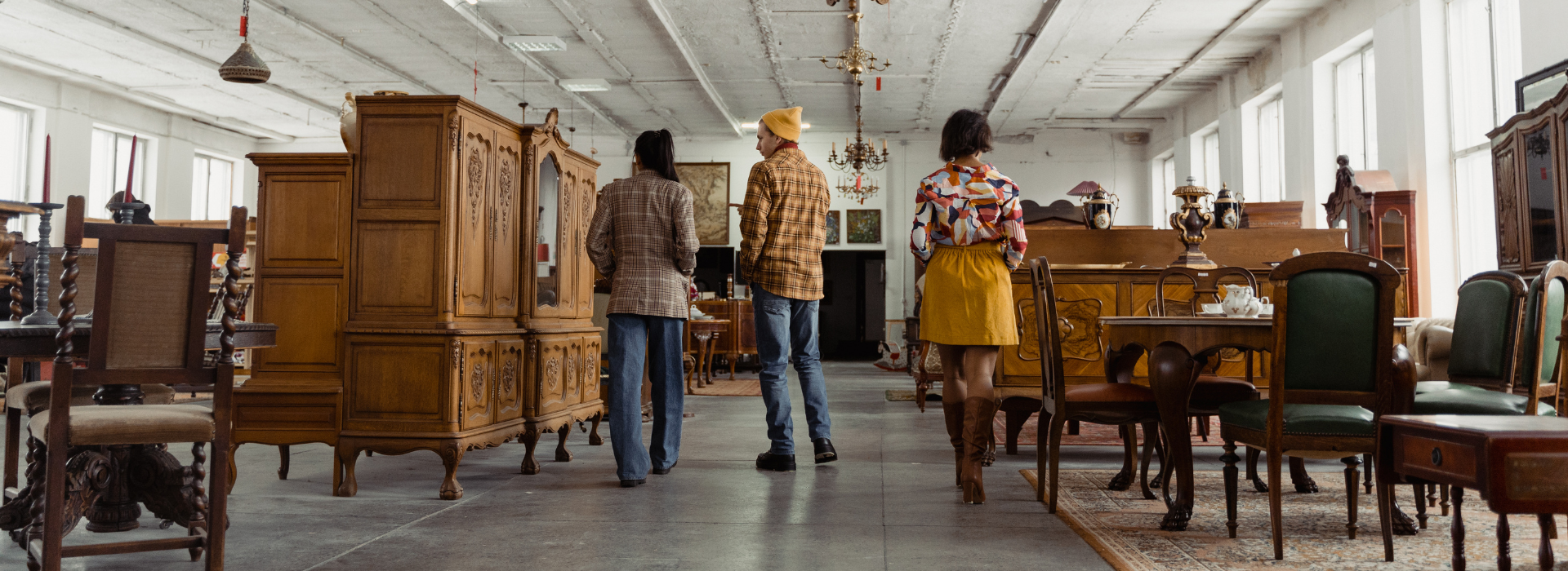 Built a second-hand furniture marketplace connecting sellers and buyers across the United States